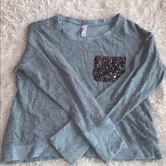 Blue Sweater - Picture 2 of 5